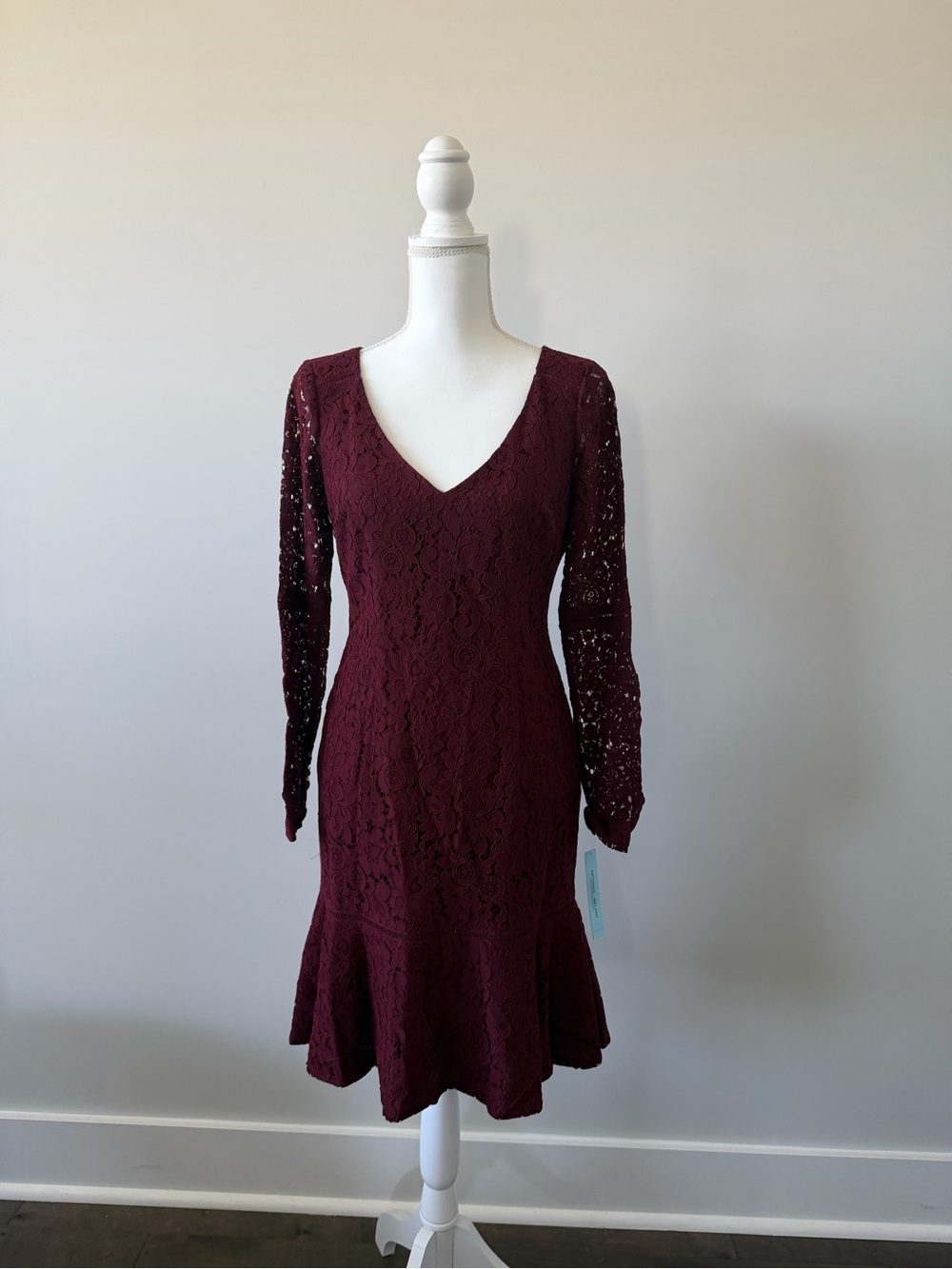 ANTONIO MELANI Wine Lace V-Neck Long Sleeve Flare Dress